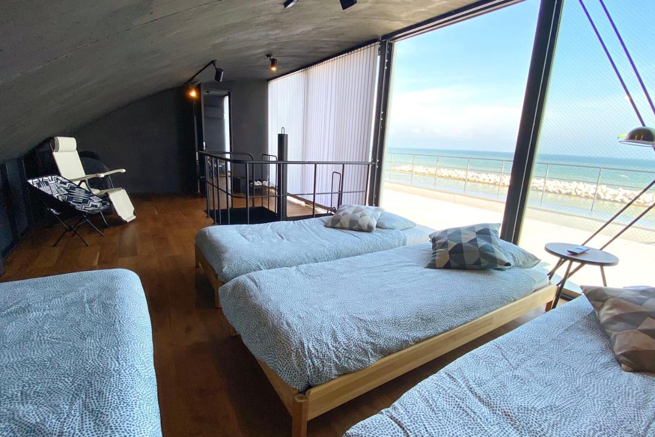 Villa Yokosuka Sky Grey -横須賀のビーチフロントベース- Extérieur photo